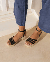 Espadrillas in Morbida Pelle Scamosciata con Zeppa a Tre Fasce |