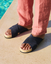 Suede Crossed Bands Sandals |