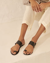 Athens Leather Sandals - Toe Ring Black | 