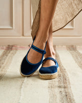 Ballerine in Pelle Scamosciata con Cinturino |