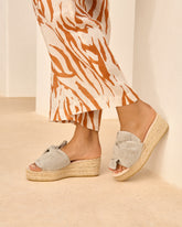 Organic Hemp Platforms With Knot |