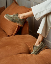 Mocassini con carrarmato<br />in Pelle Scamosciata |