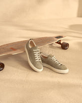 Snekaers in pelle scamosciata |