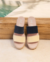 Sandali a Due Fasce in Pelle Scamosciata con Doppia Suola |