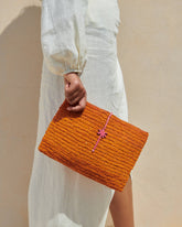 Raffia Clutch |