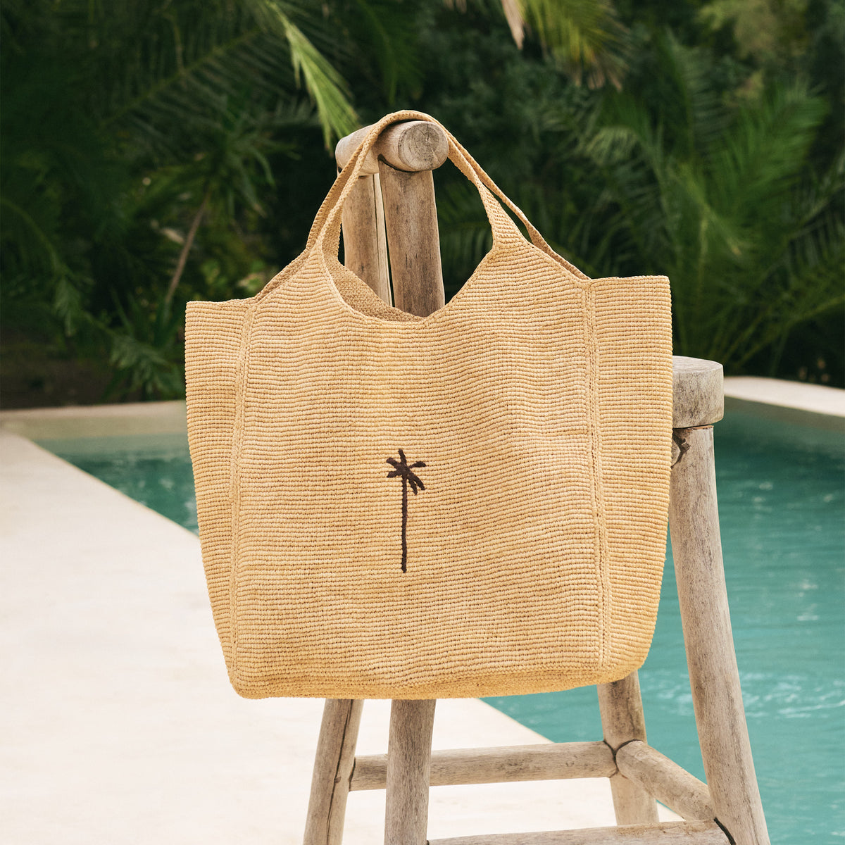 MANEBI - Natural Raffia Espa Charm Keyring