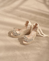 Organic Hemp with Crystals<br />Crossed Wedges Valenciana |