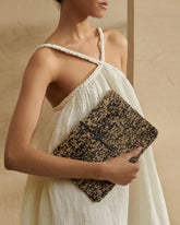 Raffia Clutch |