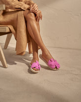 Soft Suede Sandals With Knot |