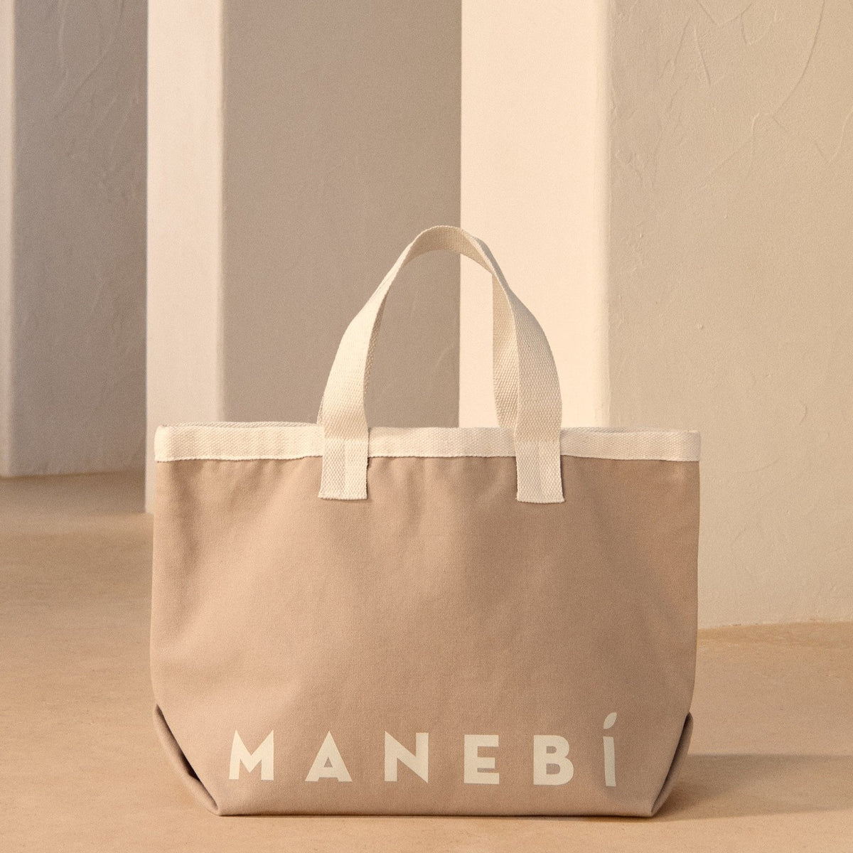 Manebí | Canvas California Tote Bag - Desert With Ecru Logo