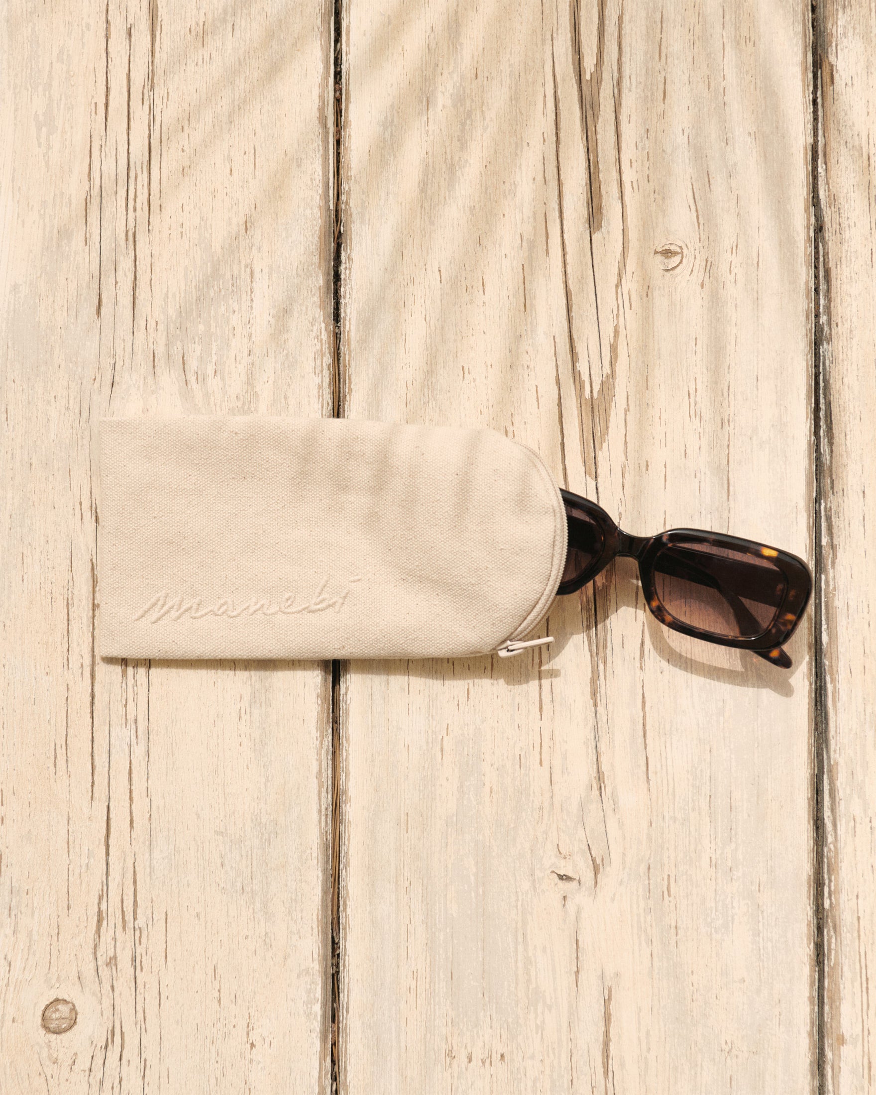 Manebí Canvas Sunglasses Case - La Havana Butter With Ecru Logo