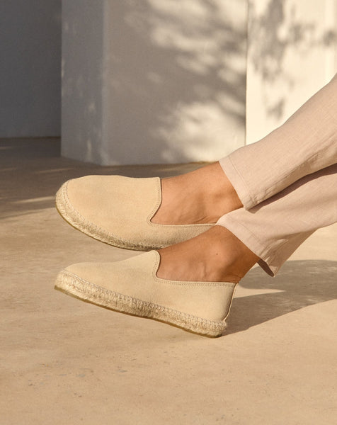Beige Espadrilles Women | Suede | Manebí display picture 1