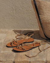Sandali Valentina in Pelle Scamosciata - Scarpe|Alex Rivière Studio x Manebí | 