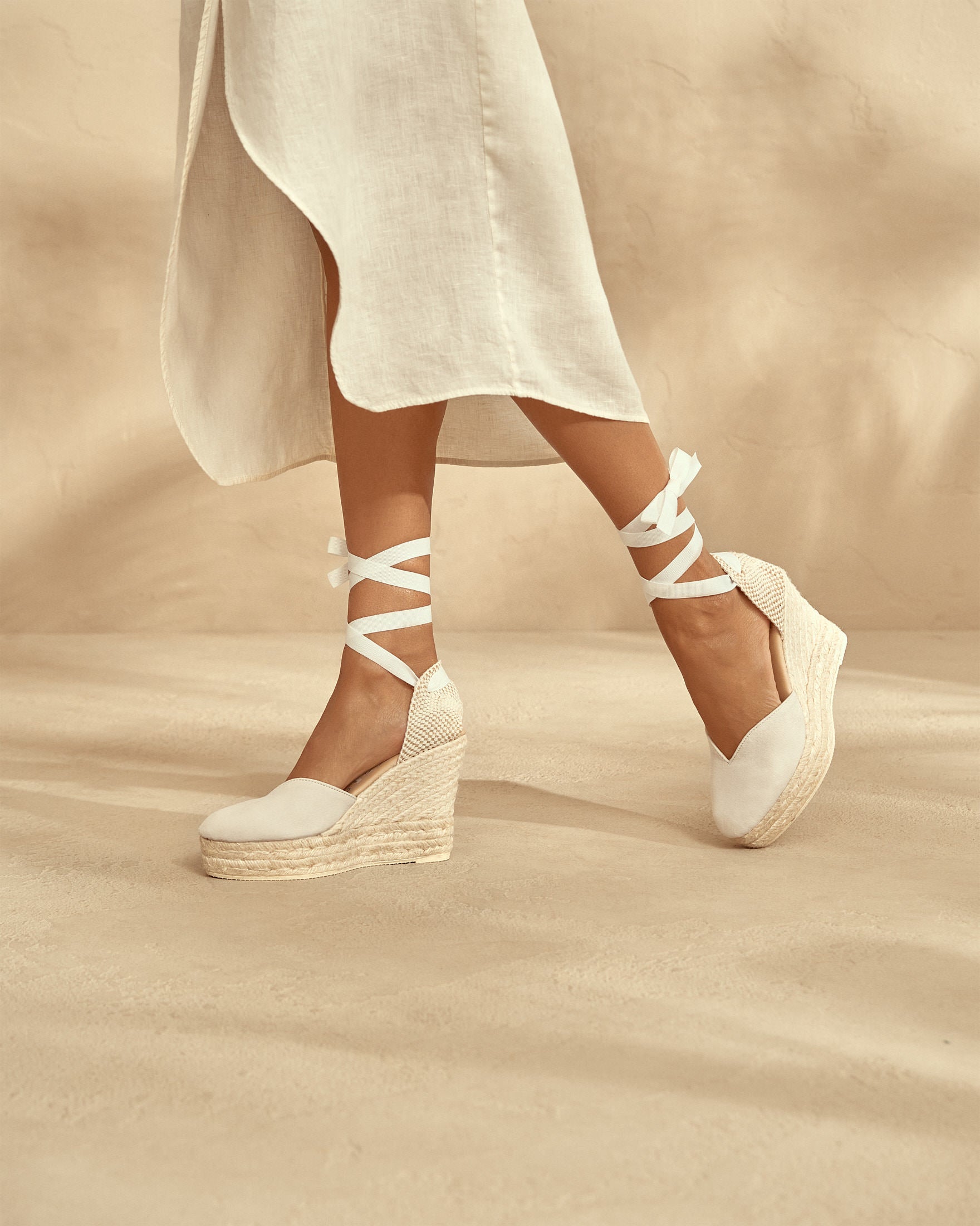 Heart-Shaped Wedges Sandals - White