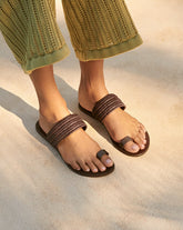 Raffia and Leather Sandals - Yucatán Cocoa Toe Ring | 
