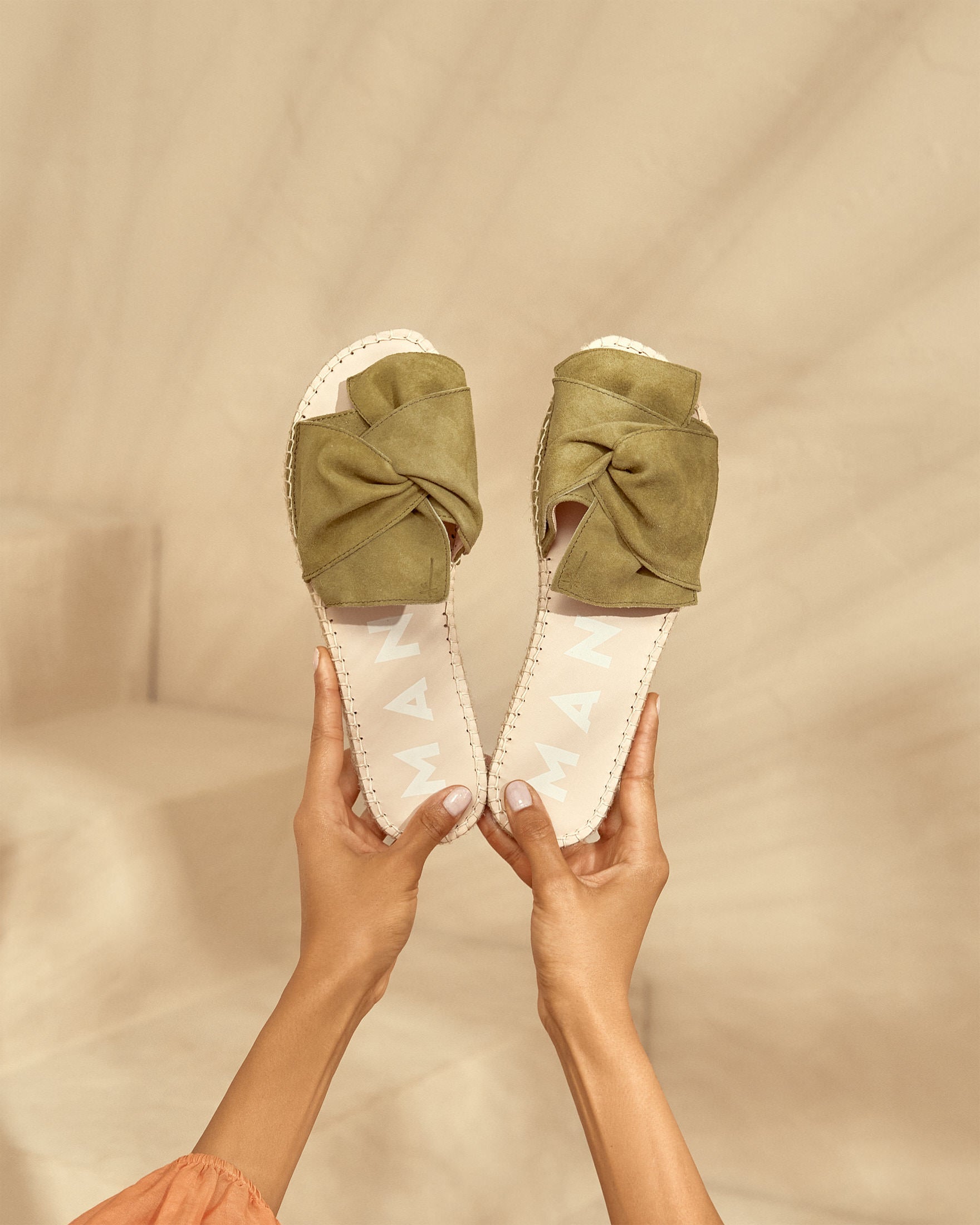 Soft Suede Sandals with Knot - Hamptons - Kaki Green
