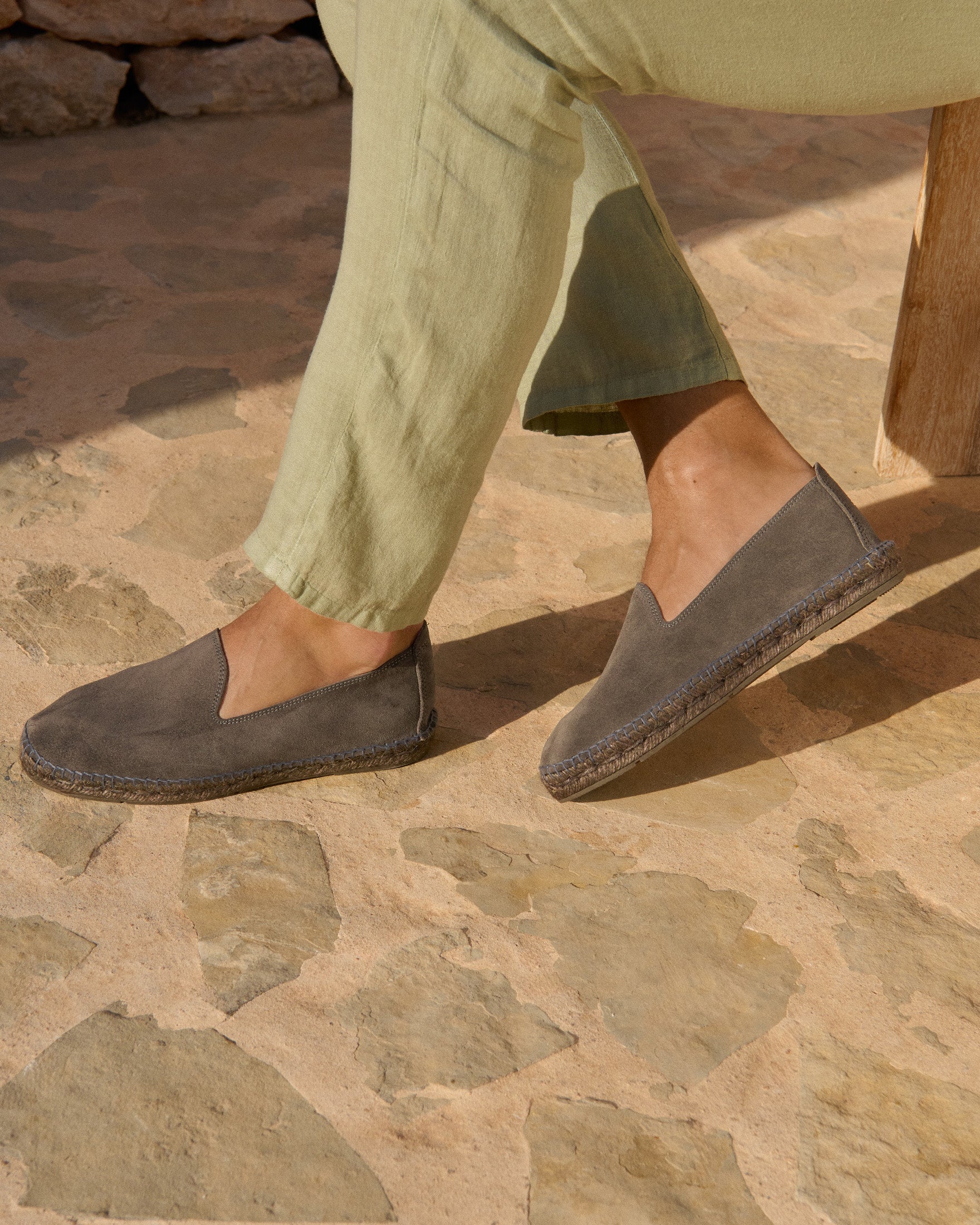 Manebí Espadrillas flat in pelle scamosciata - Hamptons - Carbon Grey ton sur ton