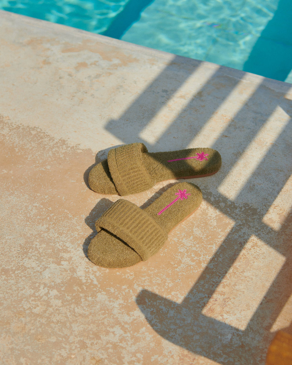 Terry Cotton Sandals with Palm Embroidery - Kaki Green & Pink Palm