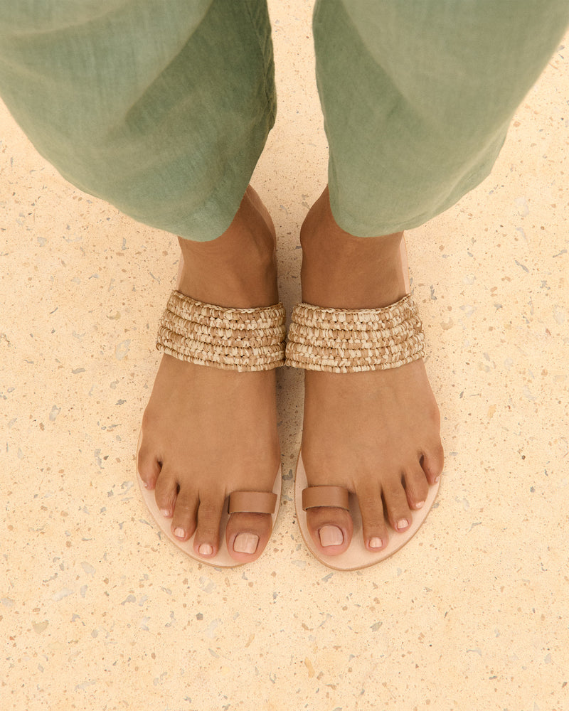 Crystal Embellished Metallic Toe Ring Clear Flat Sandal – shop alondra  boutique