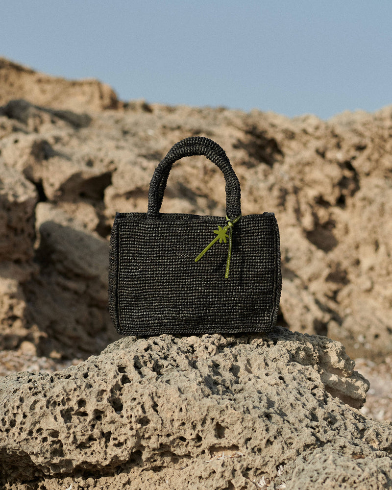 Raffia Sunset Bag Small - Palm Leather Tag - Black