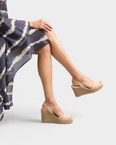 Espadrillas con Zeppa in Pelle Scamosciata con Cinturino - Espadrillas con Zeppa | 