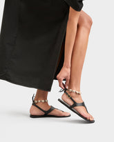 Sandali Infradito in Pelle con Cavigliera di Conchiglie - Scarpe Donna | 