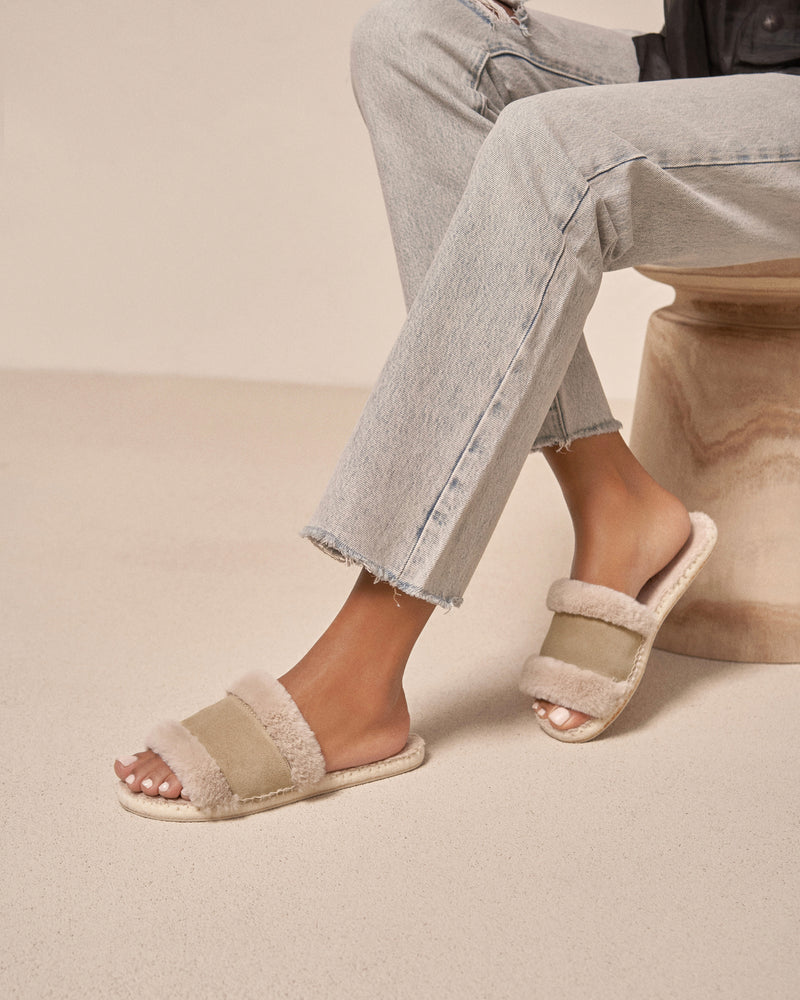 Suede And Faux Fur Flat Sandals - Cortina - Washed Beige