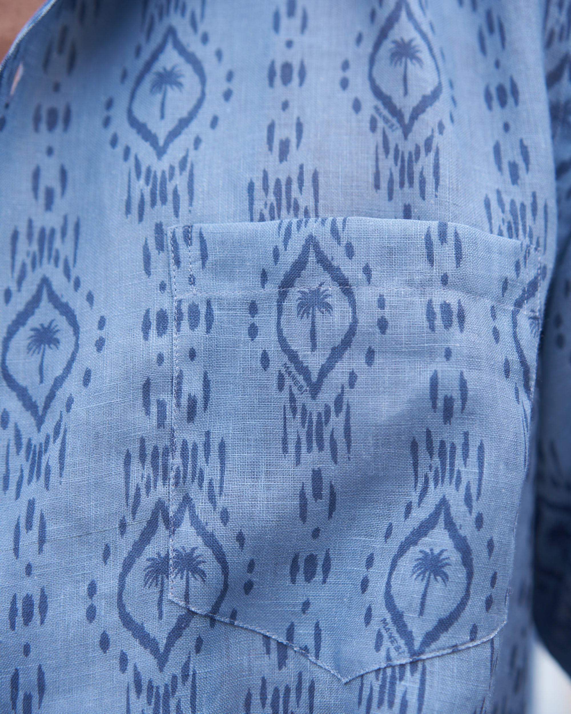 Havana Camp-Collar Shirt - Linen - Ikat Print Indigo Avio