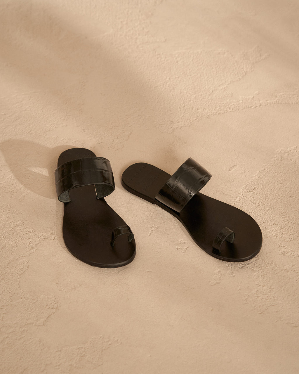 Rive Gauche Leather Sandals - Black