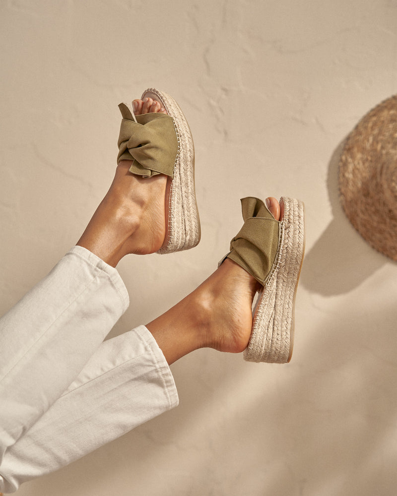 Soft Suede Platforms with Knot - Kaki Green