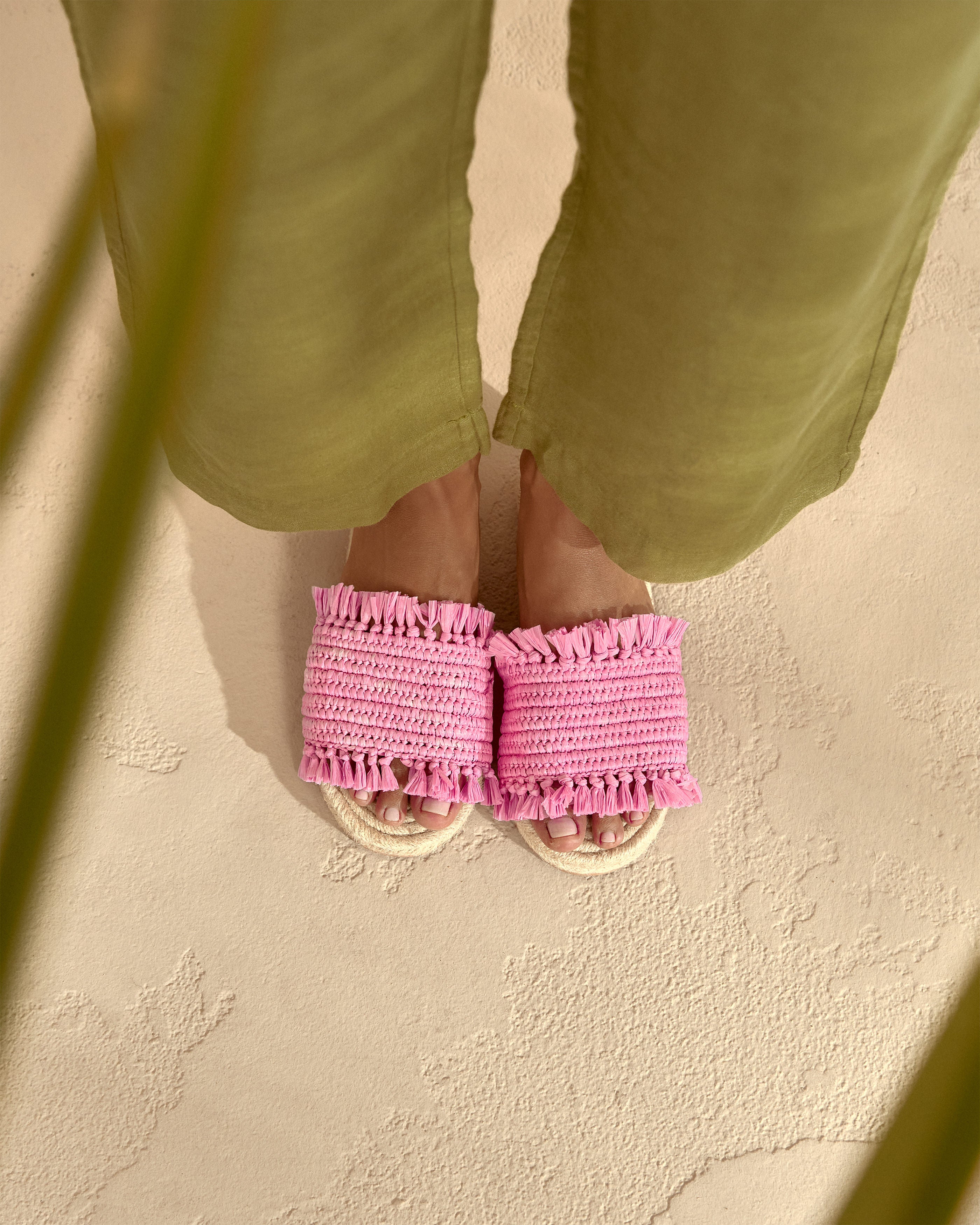 Fringed Knots Raffia Jute Sandals - Bold Pink